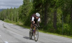 开云体育下载-巴尔韦德惊艳四座！曼联巅峰对决险胜比利时，红魔精神闪耀欧洲之夜