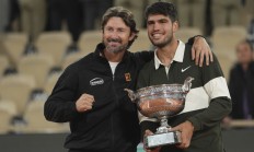 开云官网-世界网球队轻取西班牙网球队，阿尔卡拉斯送出助攻的简单介绍