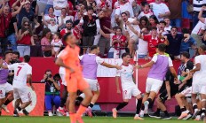 开云体育平台APP-关于利物浦客场击败塞维利亚，继续前进的信息