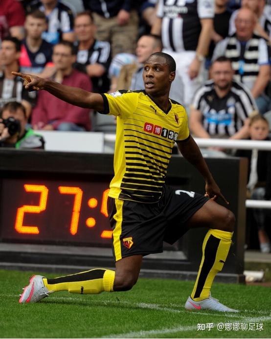 包含沃特福德逆转胜利，点燃保级希望！的词条