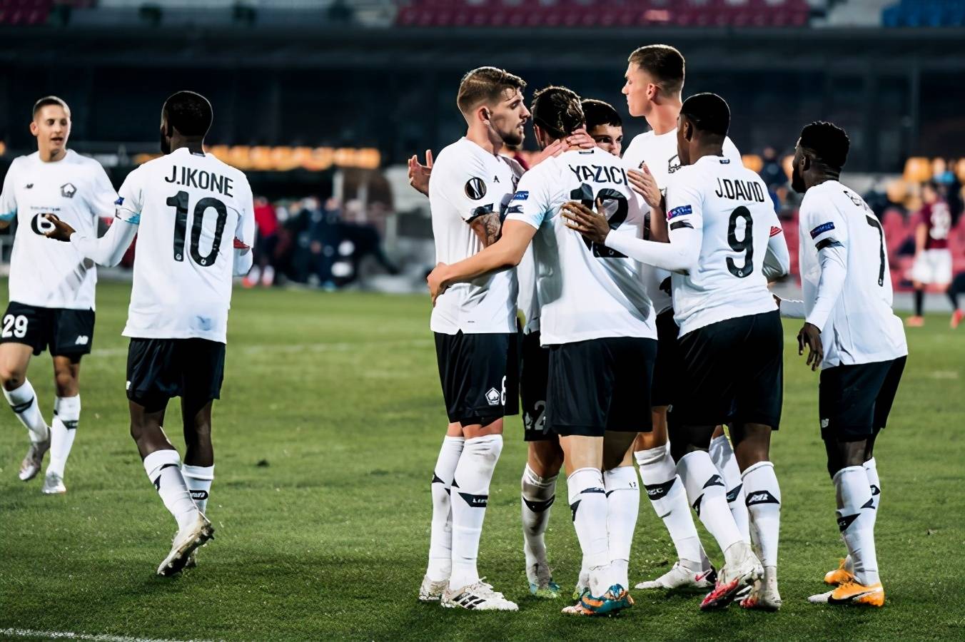 皇家社会主场战胜强敌，领头羊之争激烈的简单介绍