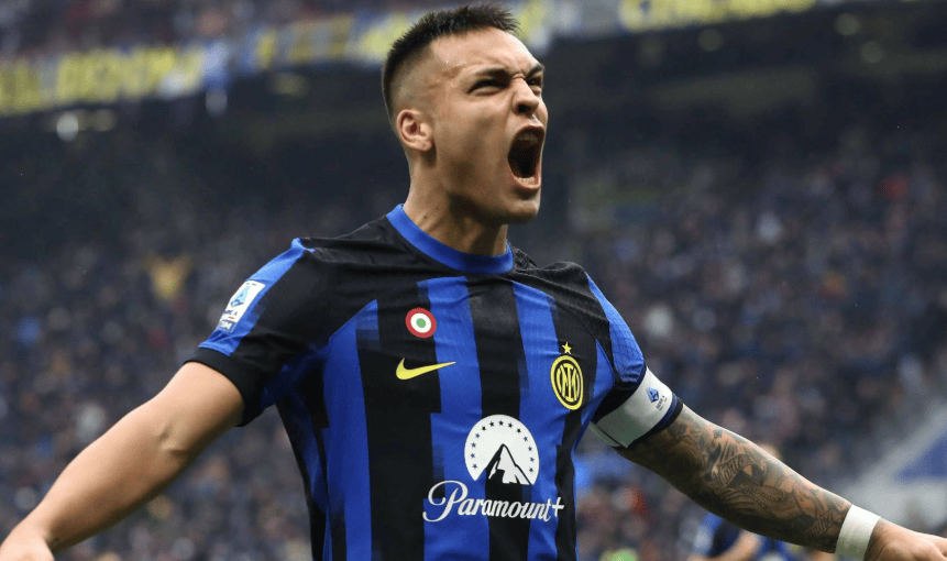 关于阿贾克斯主力前锋传言加盟意甲劲旅的信息