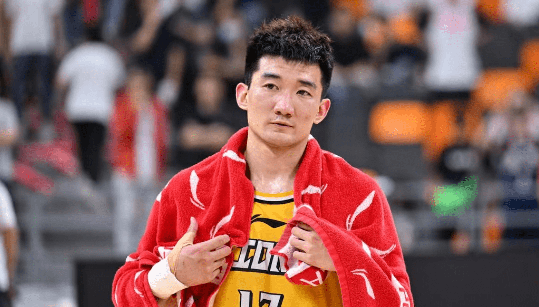 桑普多利亚队长领衔出赛，展现领袖气质的简单介绍