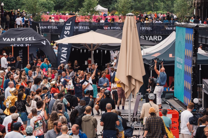 体育赛事给观众带来无尽乐趣的简单介绍