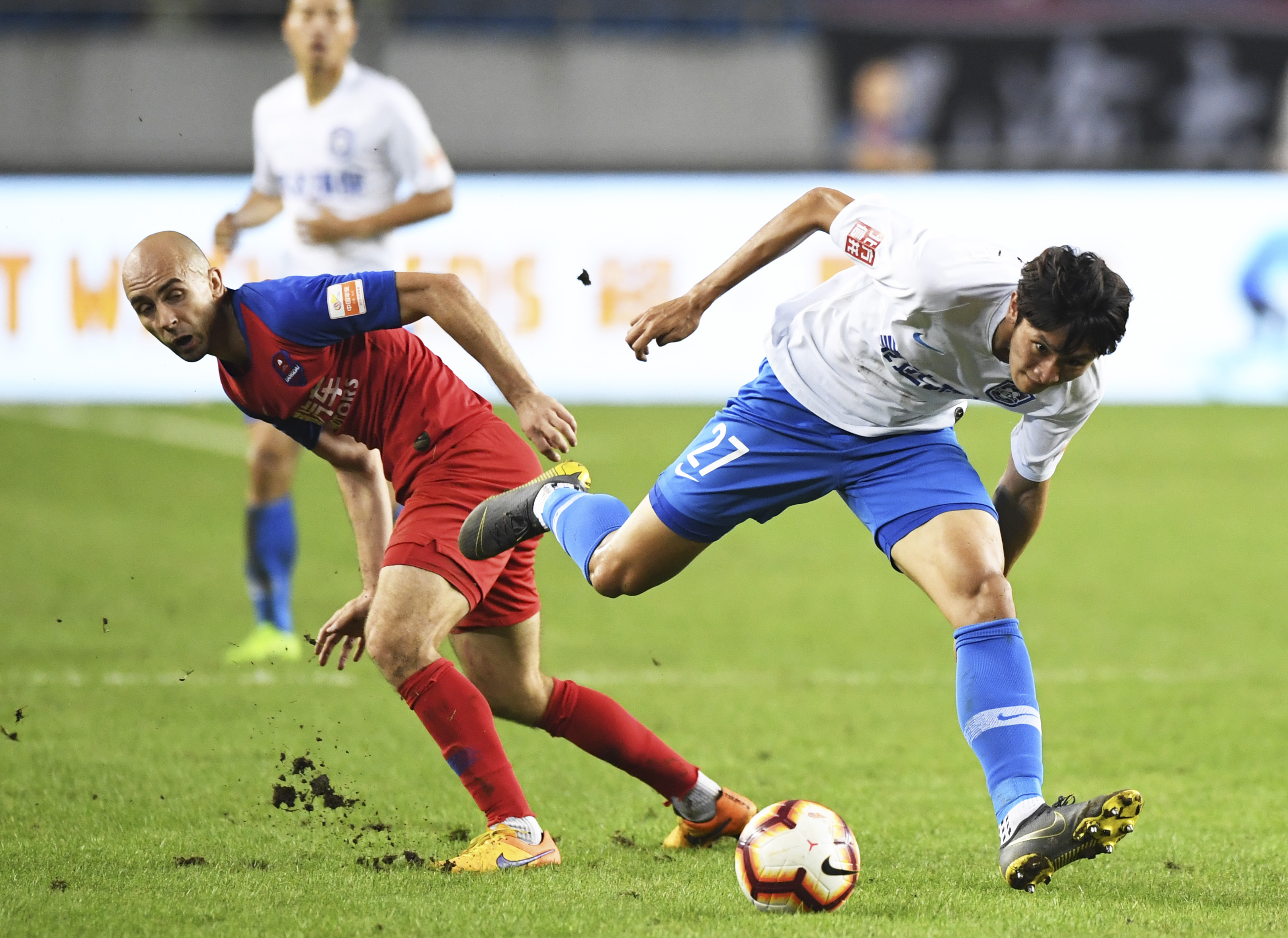 成都谢菲联主场争取战胜天津泰达的简单介绍