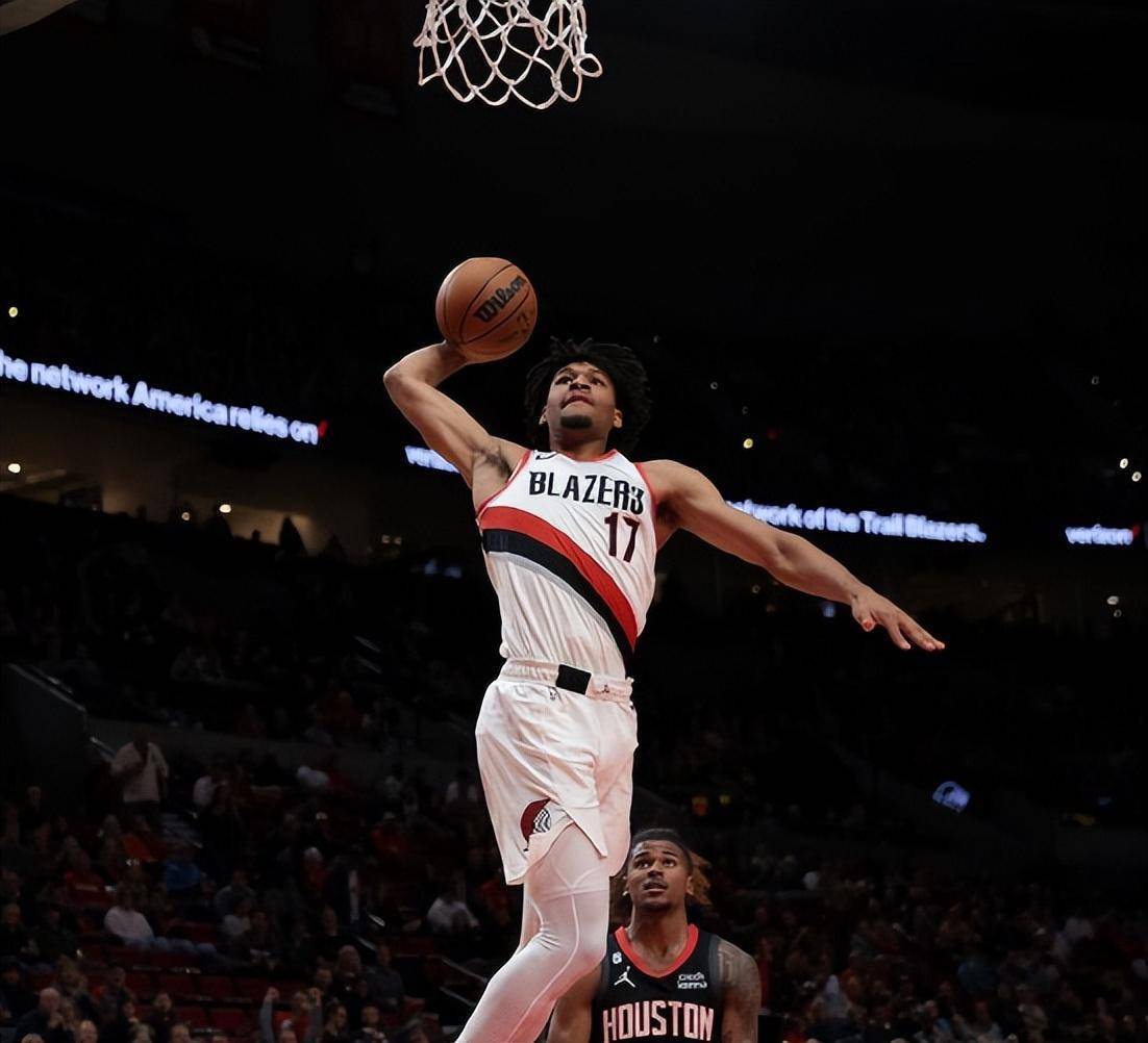 火力全开!对手困惑不已败走阵营 火力全开!对手困惑不已败走阵营