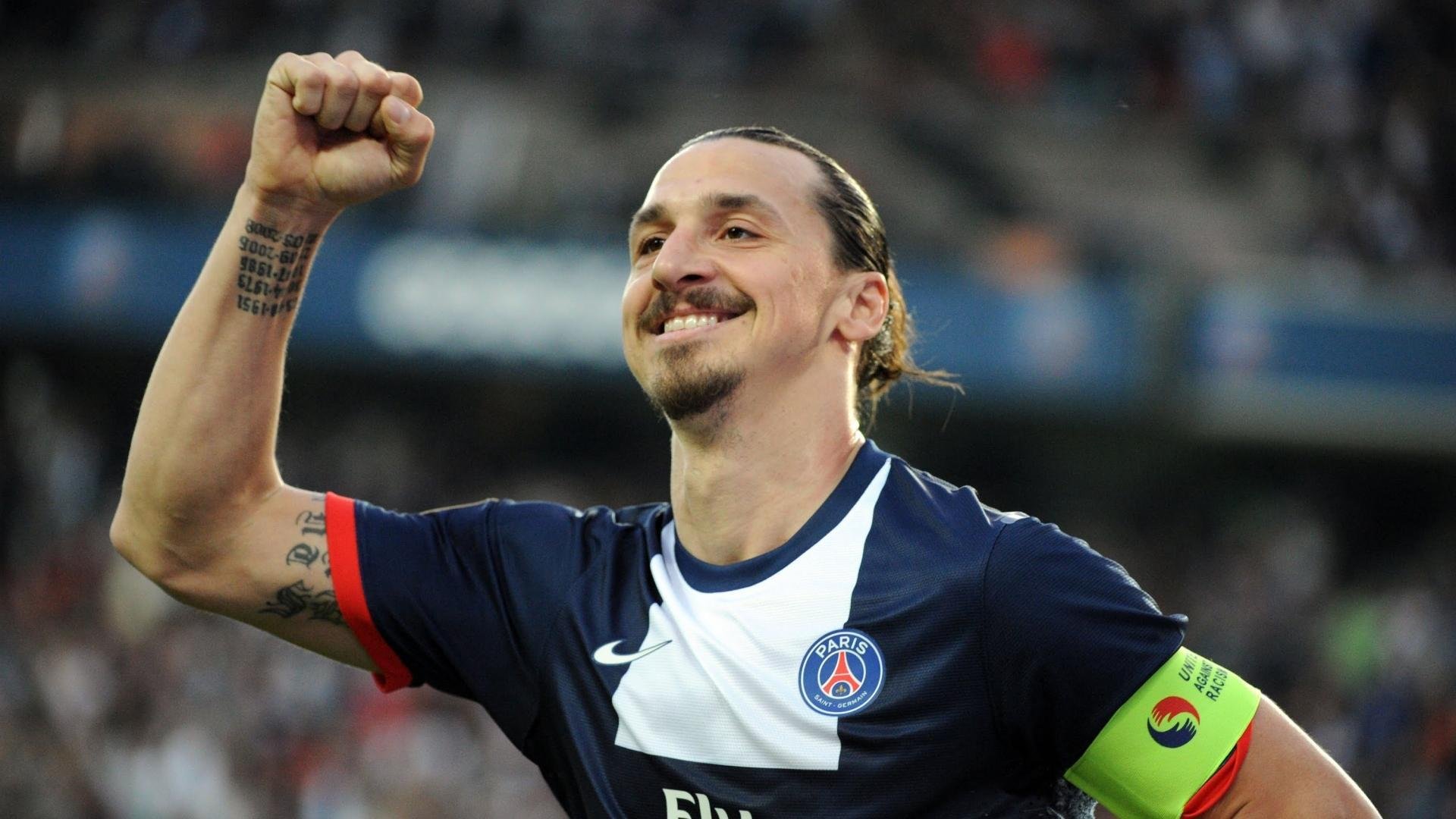 德甲争冠战焦点战，步行者稳稳拿下雷霆，体育精神的跨界交响